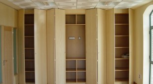 Imagen de un armario realizado por Carpintería Parga